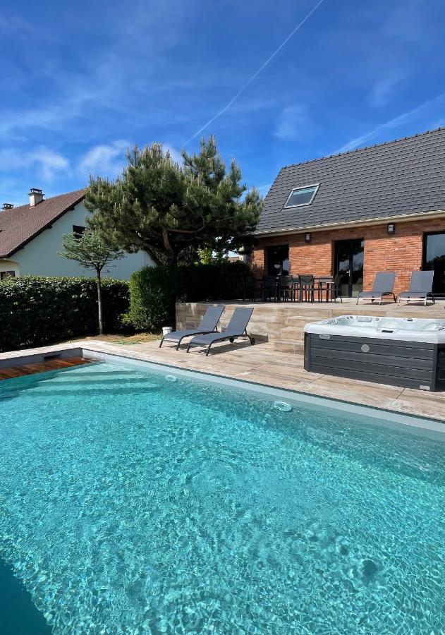 Superbe Maison Avec Piscine Et Jacuzzi Dans Les Dunes Амблете Екстериор снимка